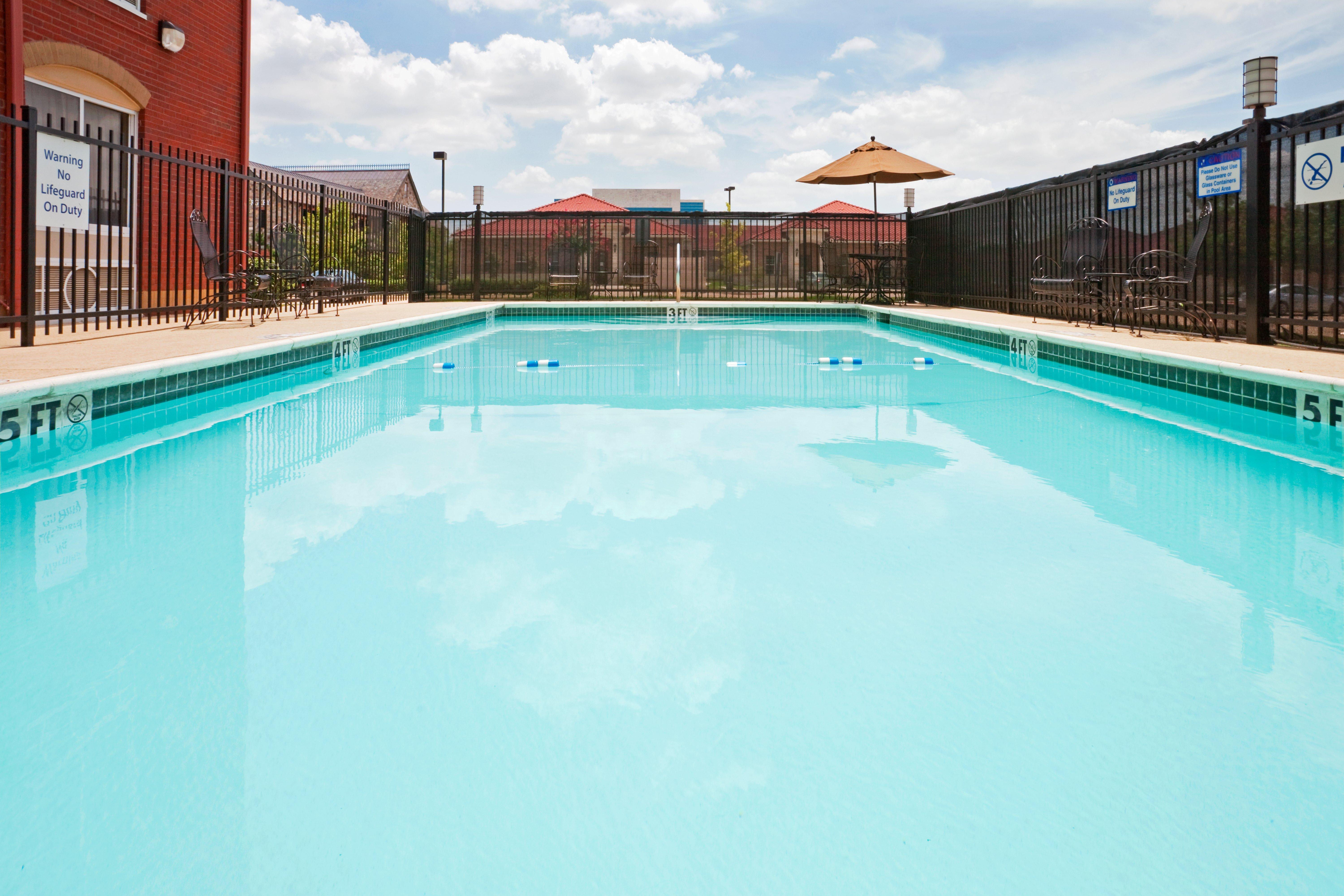 Holiday Inn Express Hotel & Suites Plano West - Frisco By Ihg Eksteriør bilde