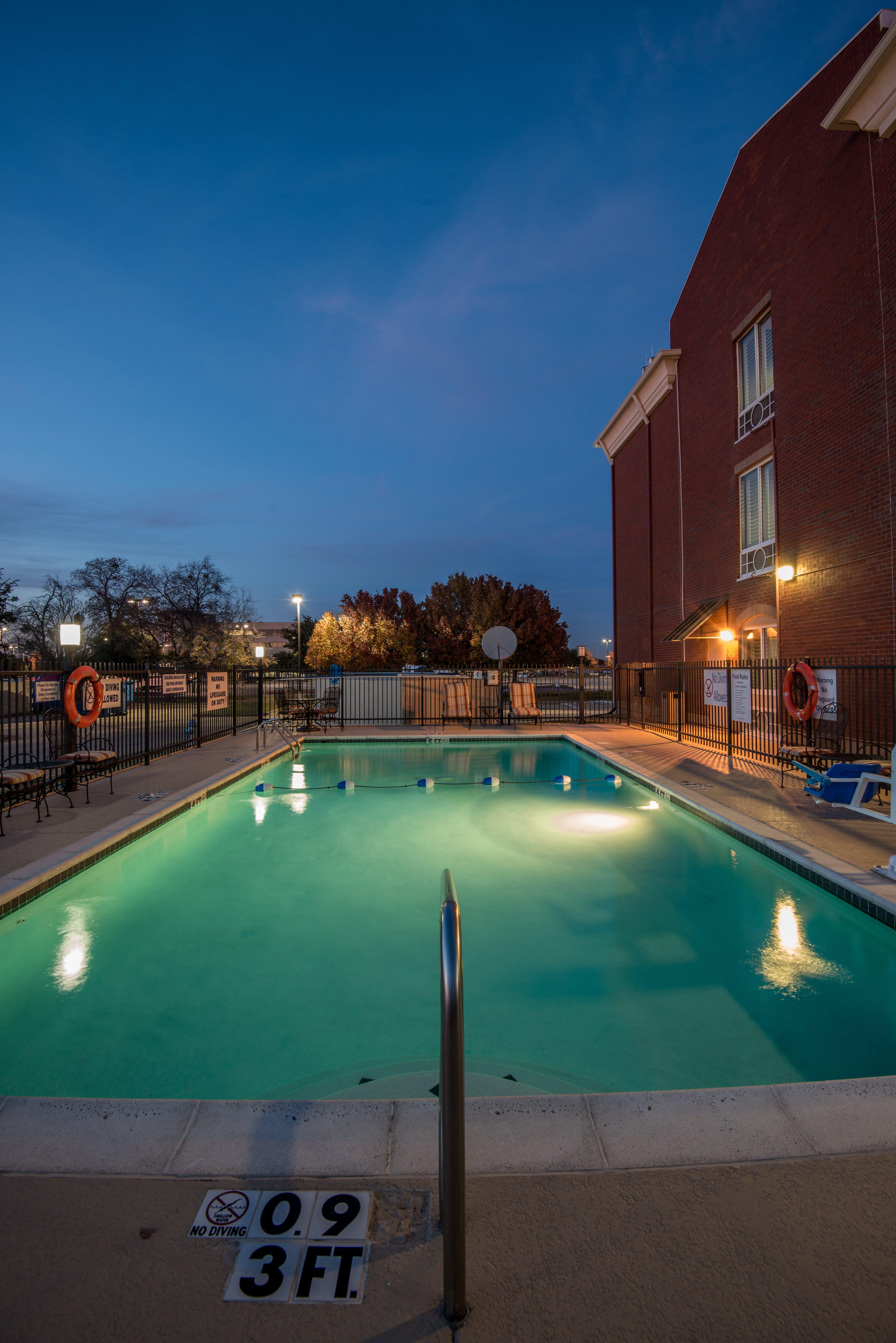 Holiday Inn Express Hotel & Suites Plano West - Frisco By Ihg Eksteriør bilde
