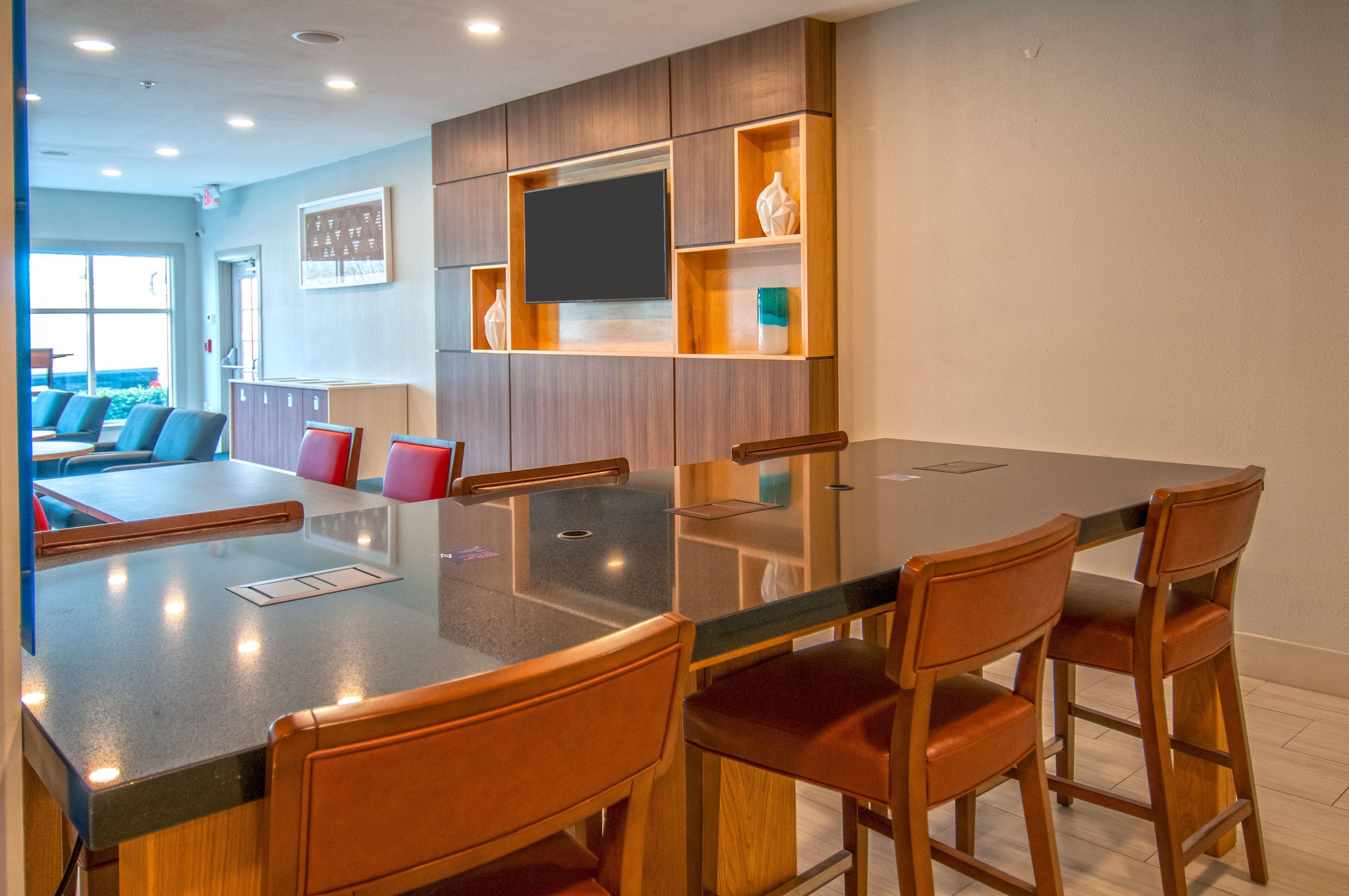Holiday Inn Express Hotel & Suites Plano West - Frisco By Ihg Eksteriør bilde