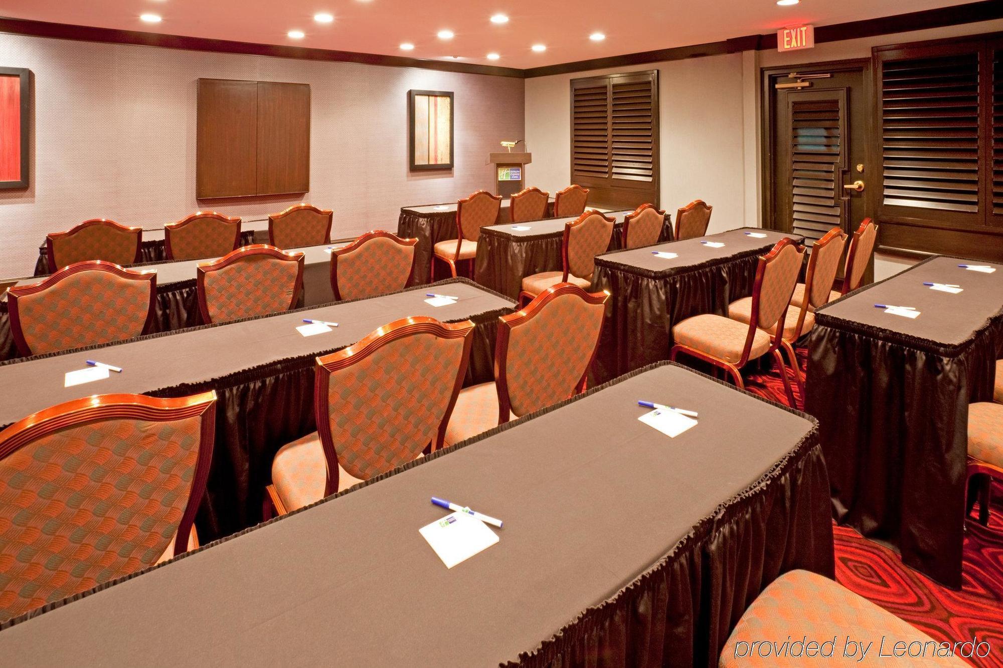 Holiday Inn Express Hotel & Suites Plano West - Frisco By Ihg Fasiliteter bilde