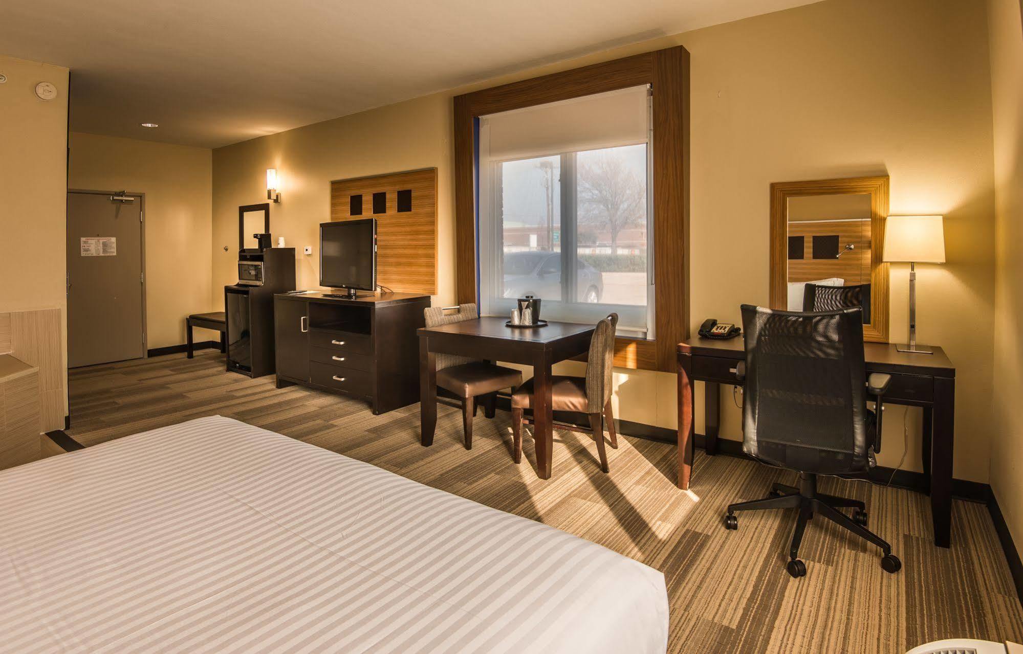 Holiday Inn Express Hotel & Suites Plano West - Frisco By Ihg Eksteriør bilde